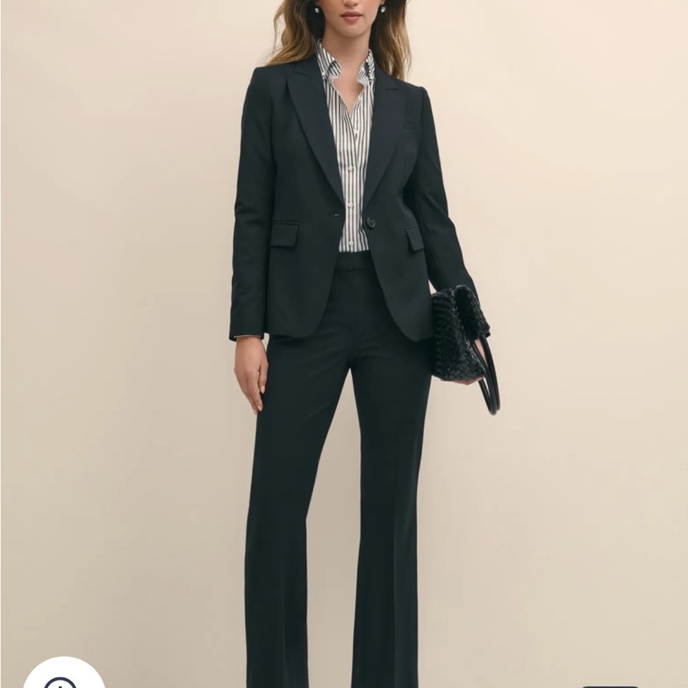 Brooks Brothers Essential Flared Trouser